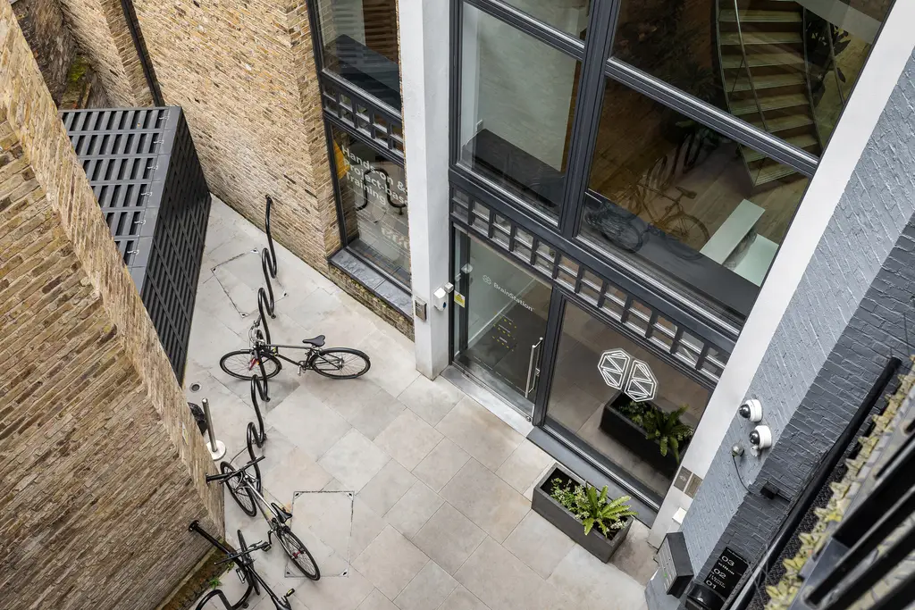 London office — photo 3